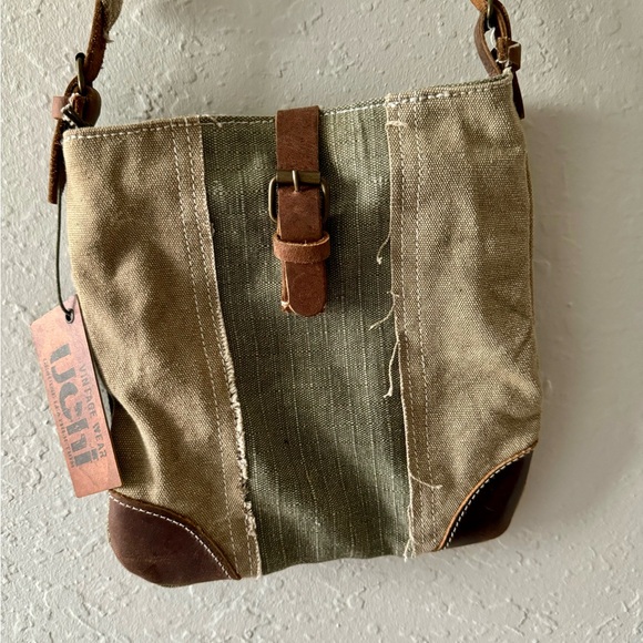 Uchi Handbags - Vintage Wear Uchi Women’s Crossbody Purse